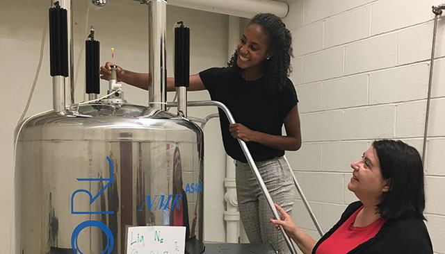 Arianna Lopez and Monika Konaklieva in lab