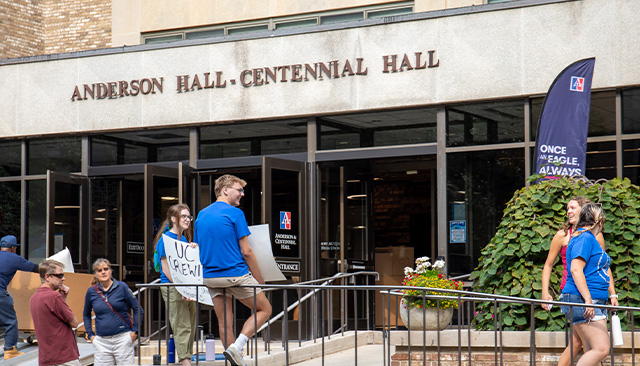 Students and families moving into Anderson-Centennial Hall at AU.